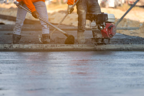 Best Commercial Concrete Contractor  in Brown Deer, WI